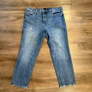 Kut from the Kloth Light Blue Distressed Cropped Jeans with Raw Hem Size 16